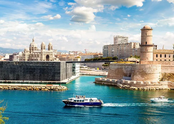 Massilia Calling Appartement Marseille Proche Metro Climatise Bien Decore